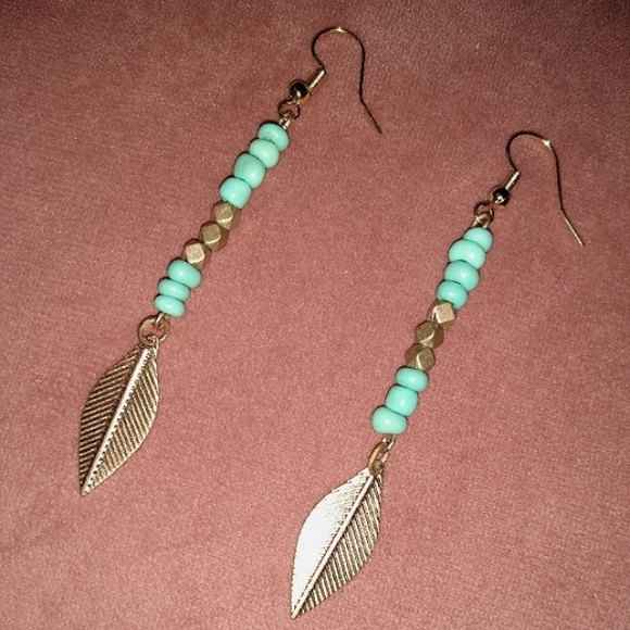 Long 3" Handmade New Earrings Gold & Turquoise Bead Leaf Feather Beaded New - Picture 5 of 7